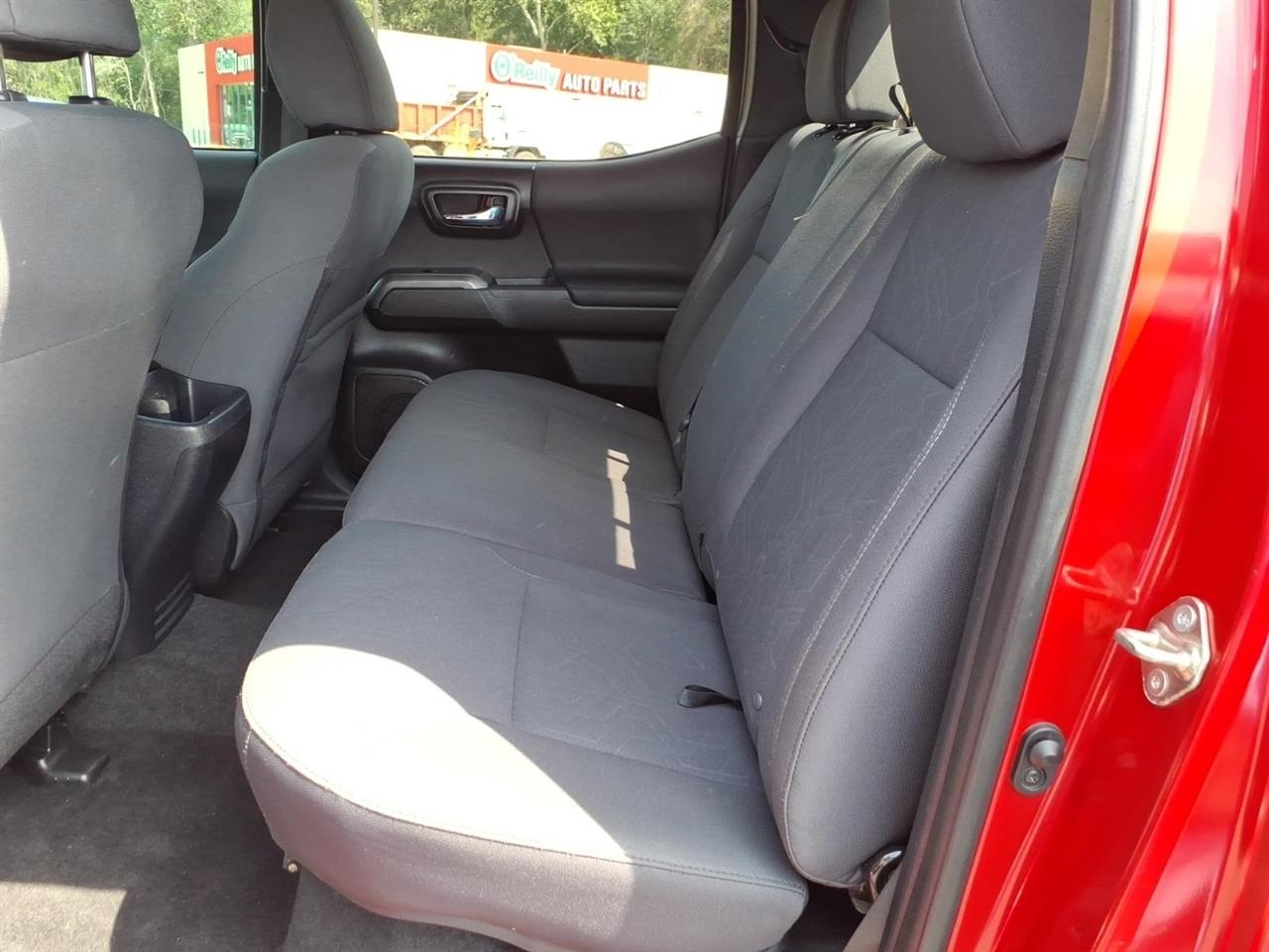 Toyota Tacoma 4WD  2019