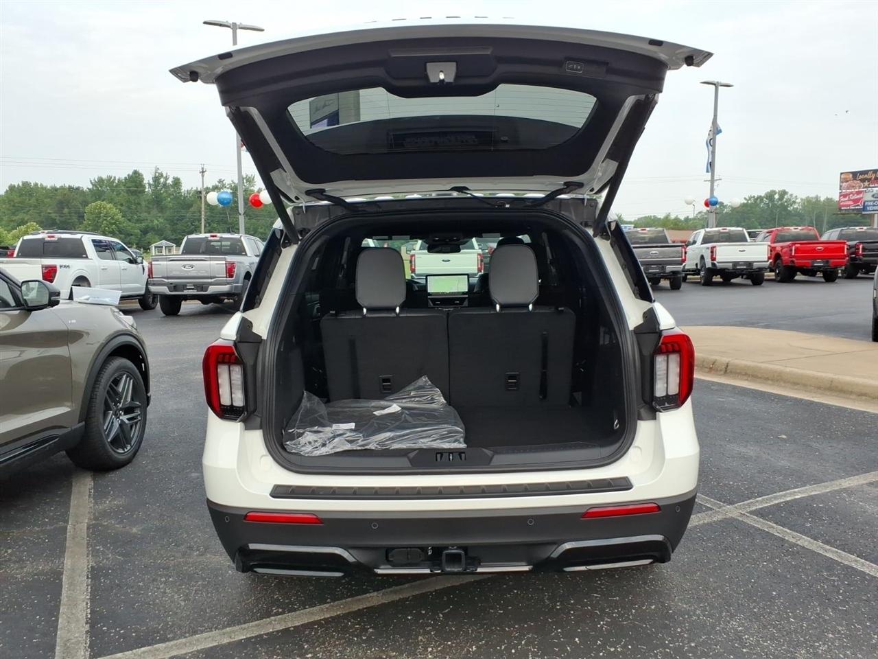 Ford Explorer  2026