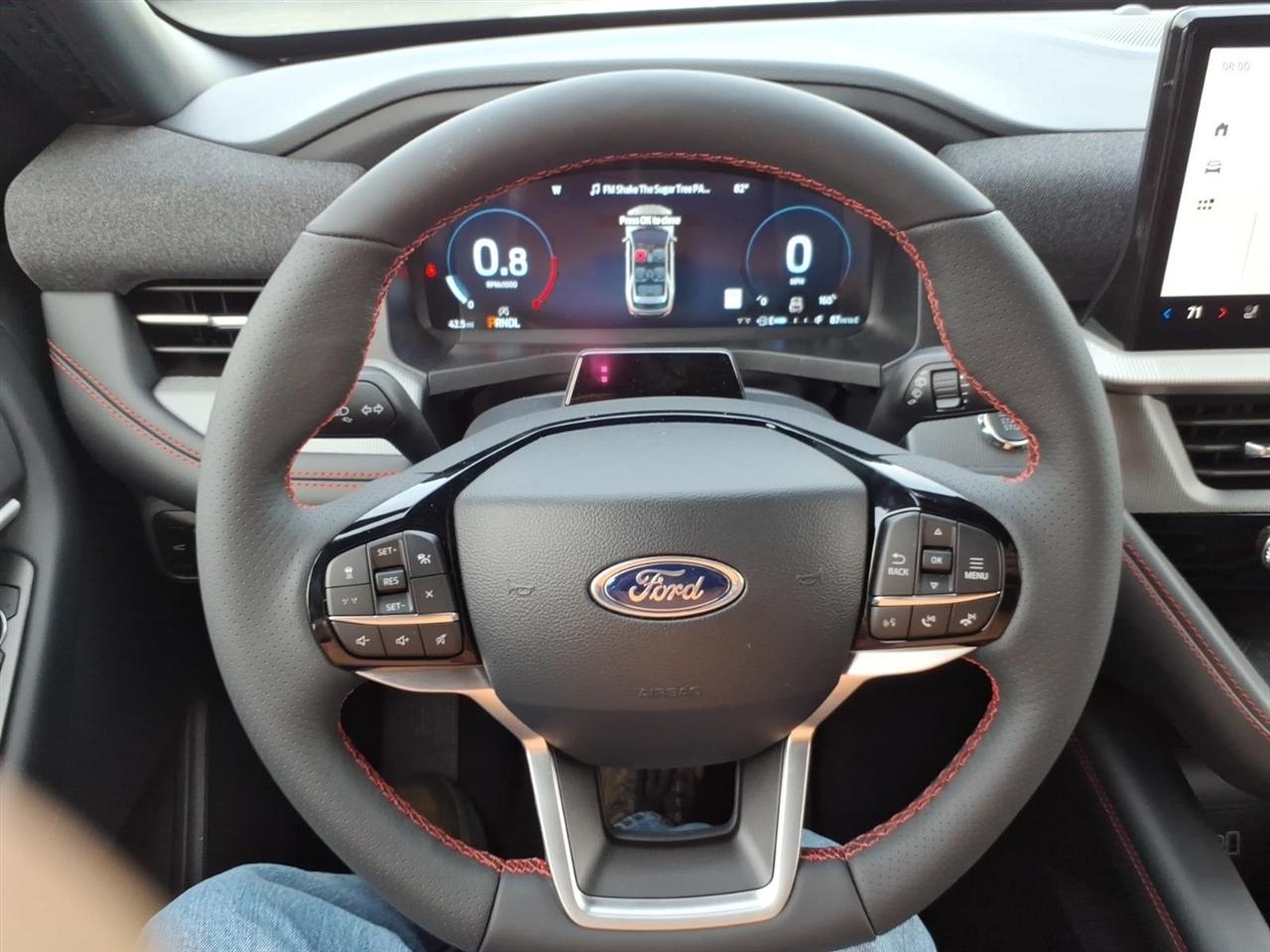 Ford Explorer  2026