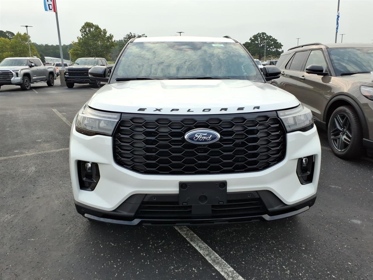 Ford Explorer  2026
