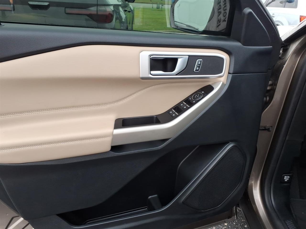 Ford Explorer  2021