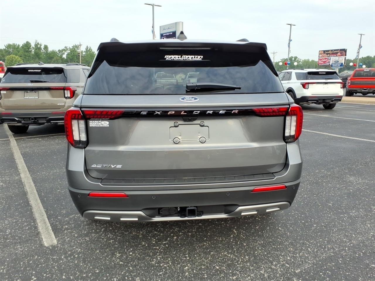 Ford Explorer  2026