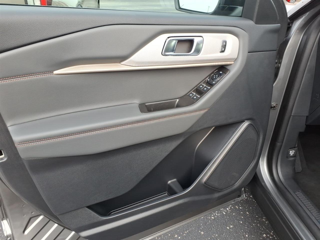 Ford Explorer  2026