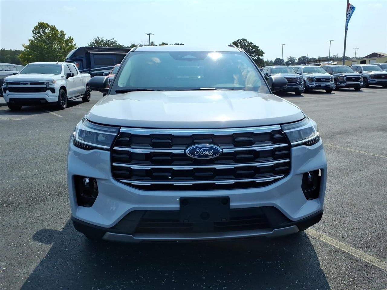 Ford Explorer  2026