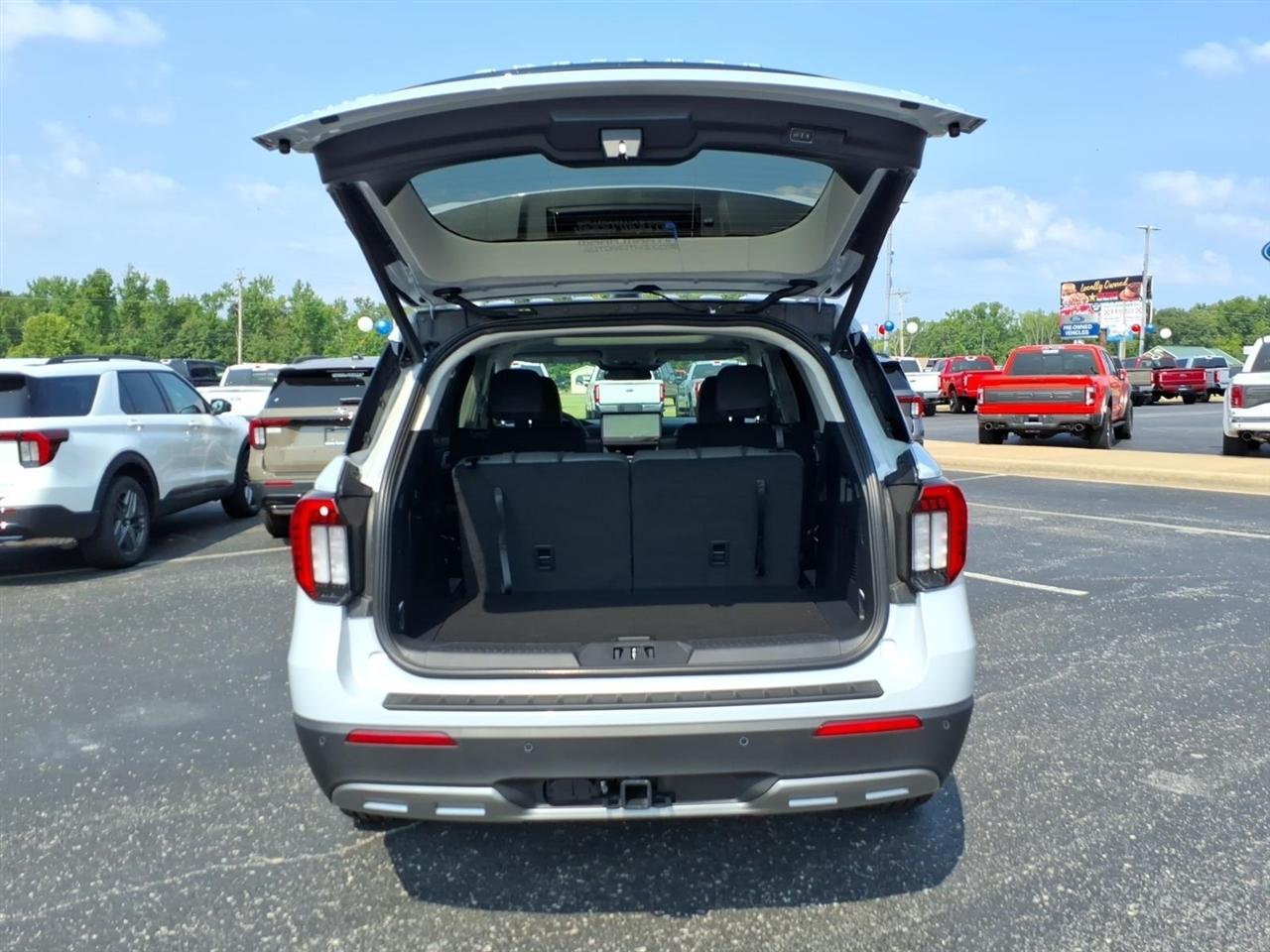 Ford Explorer  2026