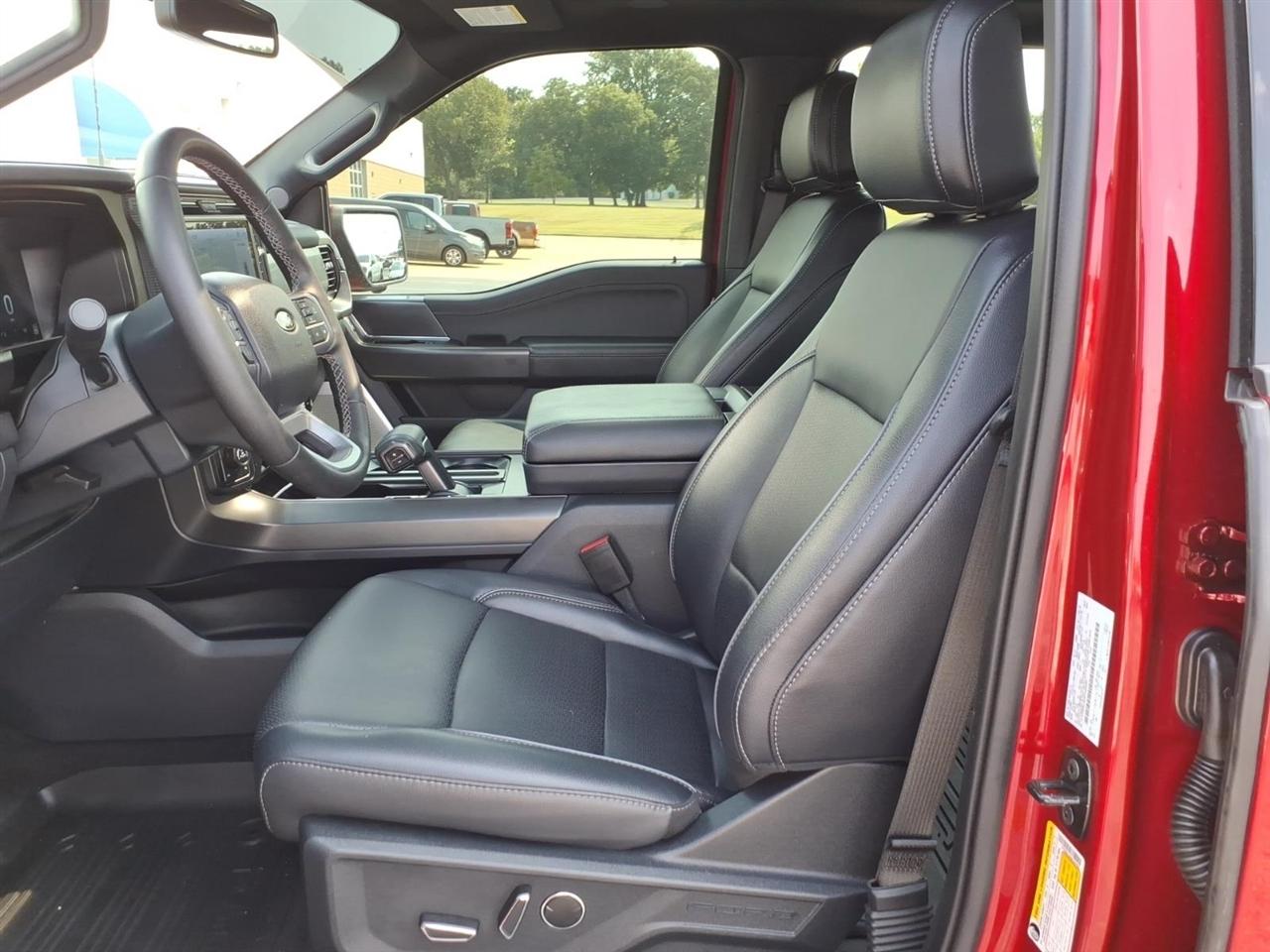Ford F-150  2025