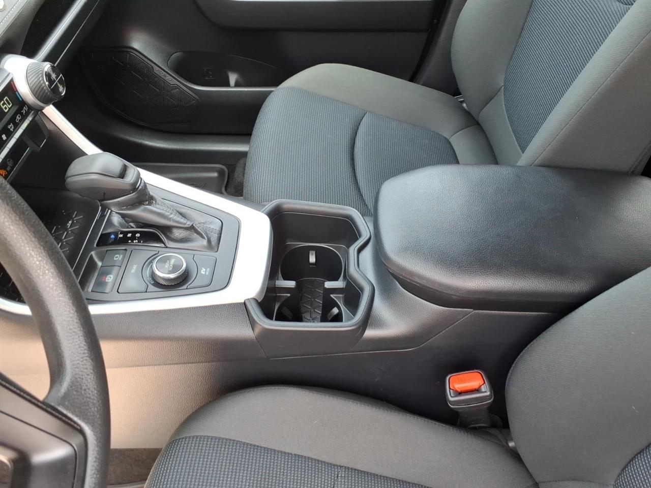 Toyota RAV4  2024