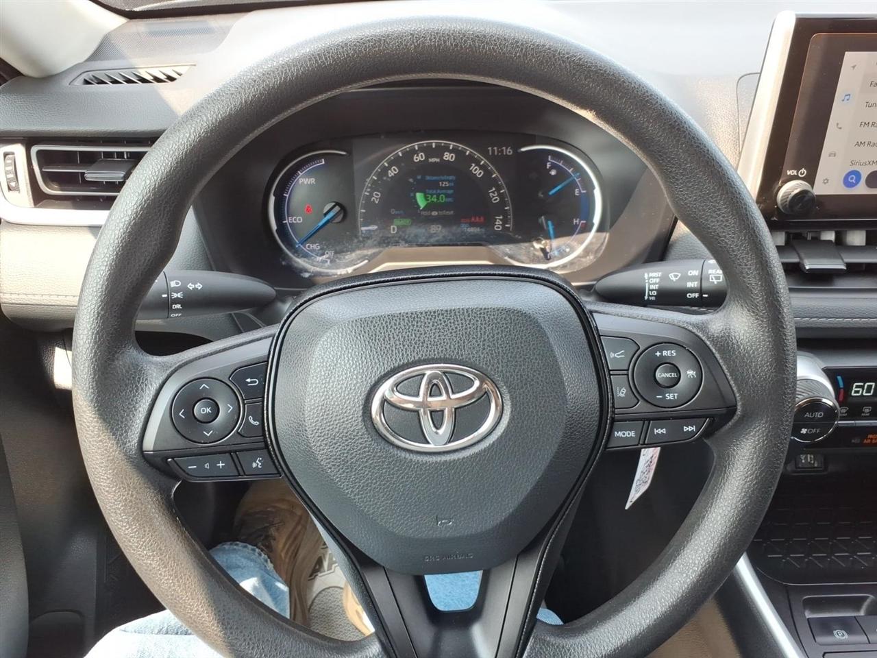 Toyota RAV4  2024