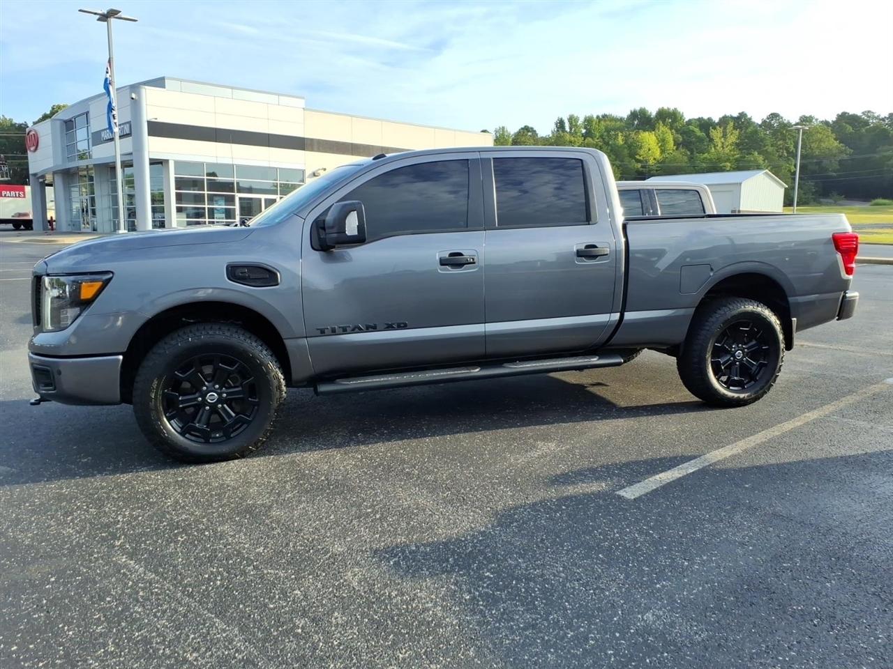 Nissan Titan XD  2019