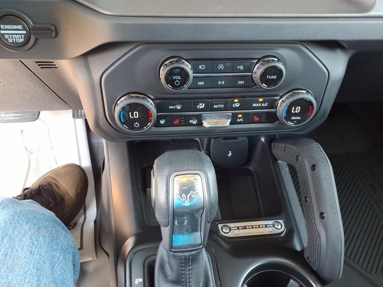Ford Bronco  2026