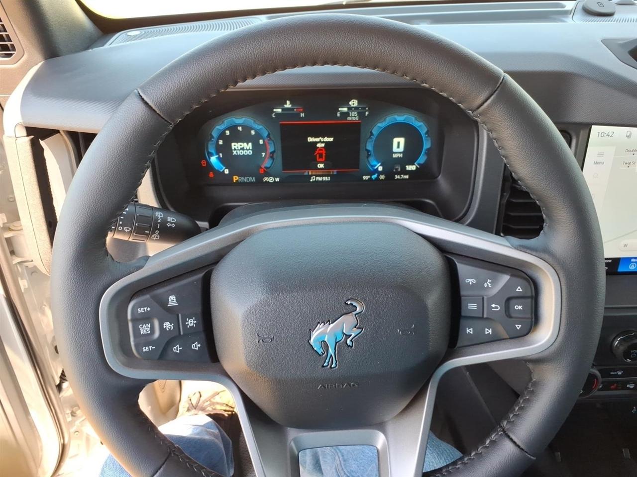 Ford Bronco  2026