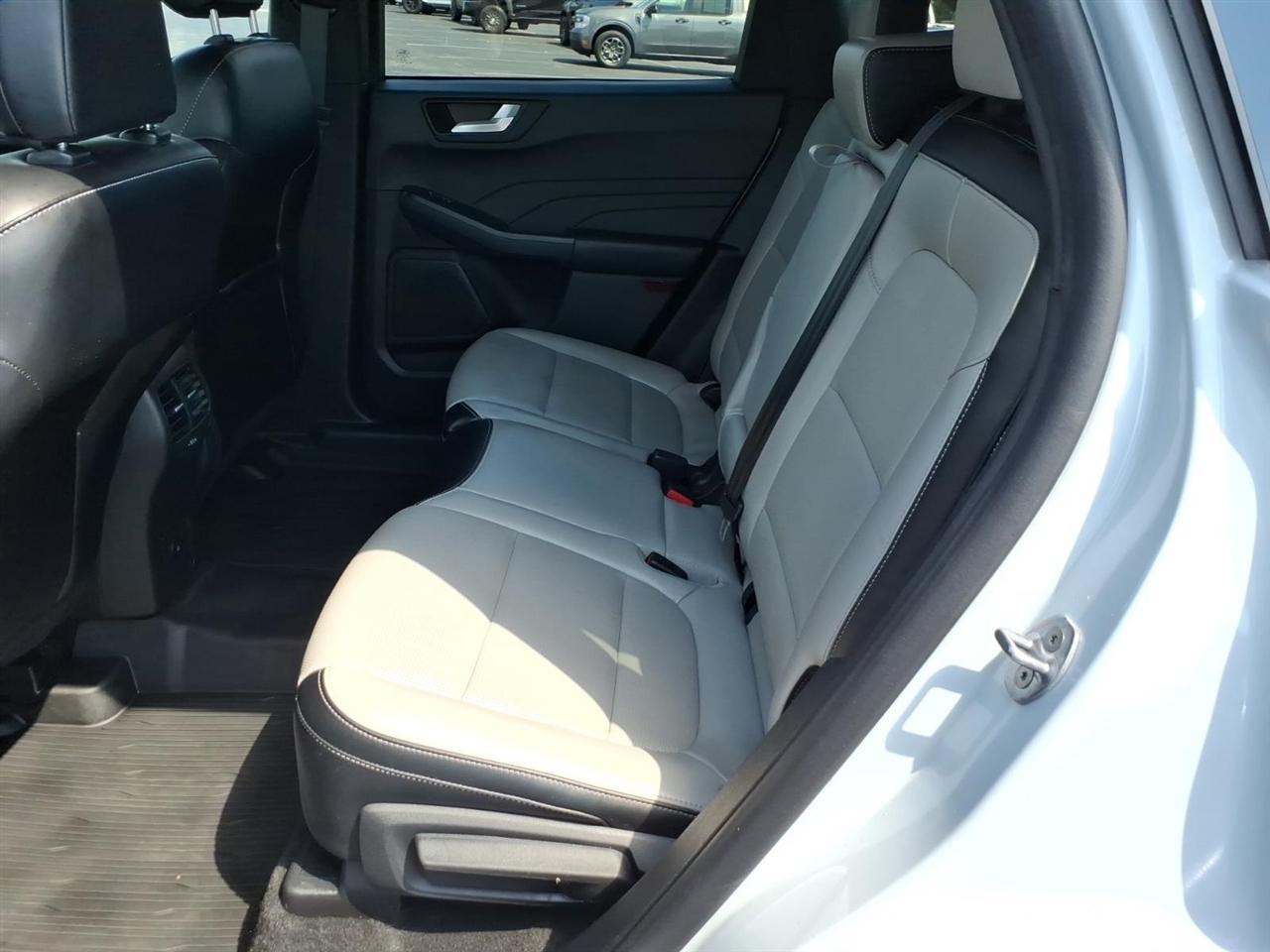 Ford Escape  2025
