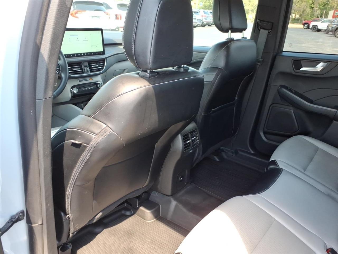 Ford Escape  2025