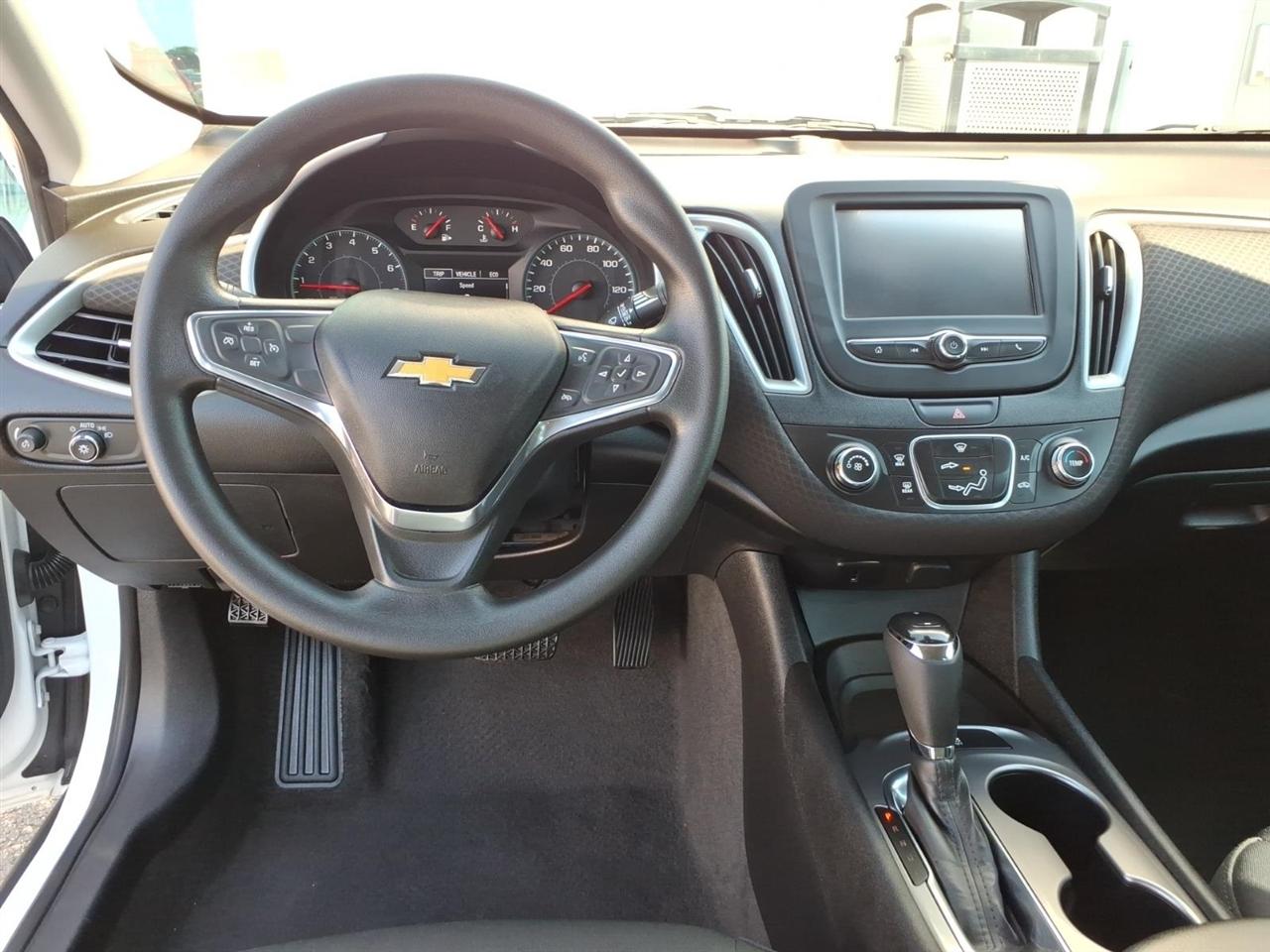 Chevrolet Malibu  2018