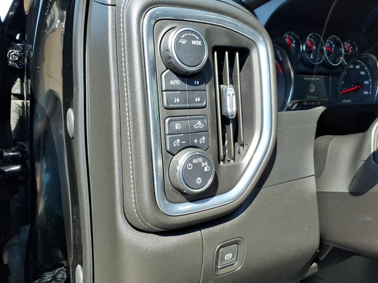 Chevrolet Silverado 1500  2021