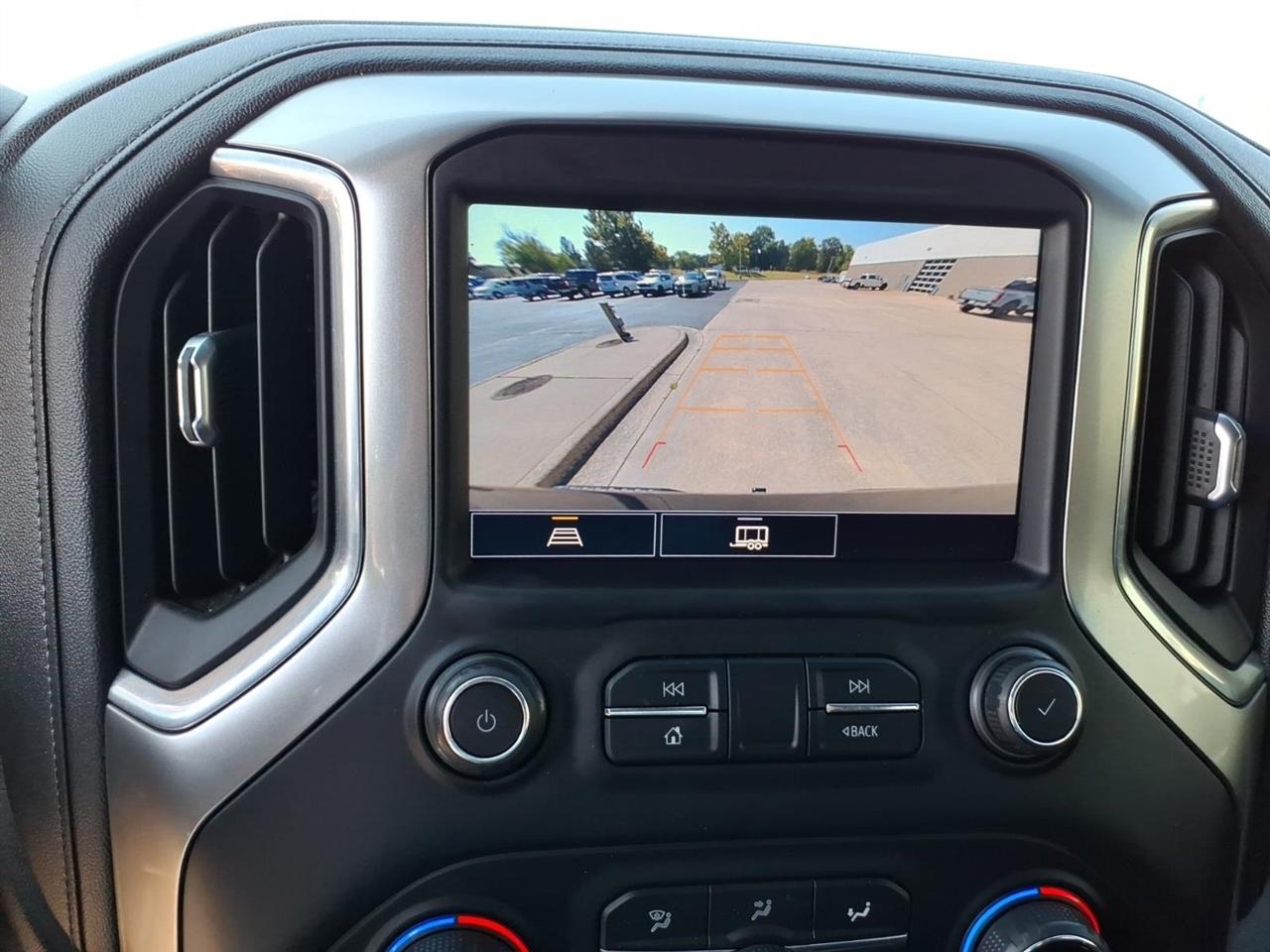 Chevrolet Silverado 1500  2021