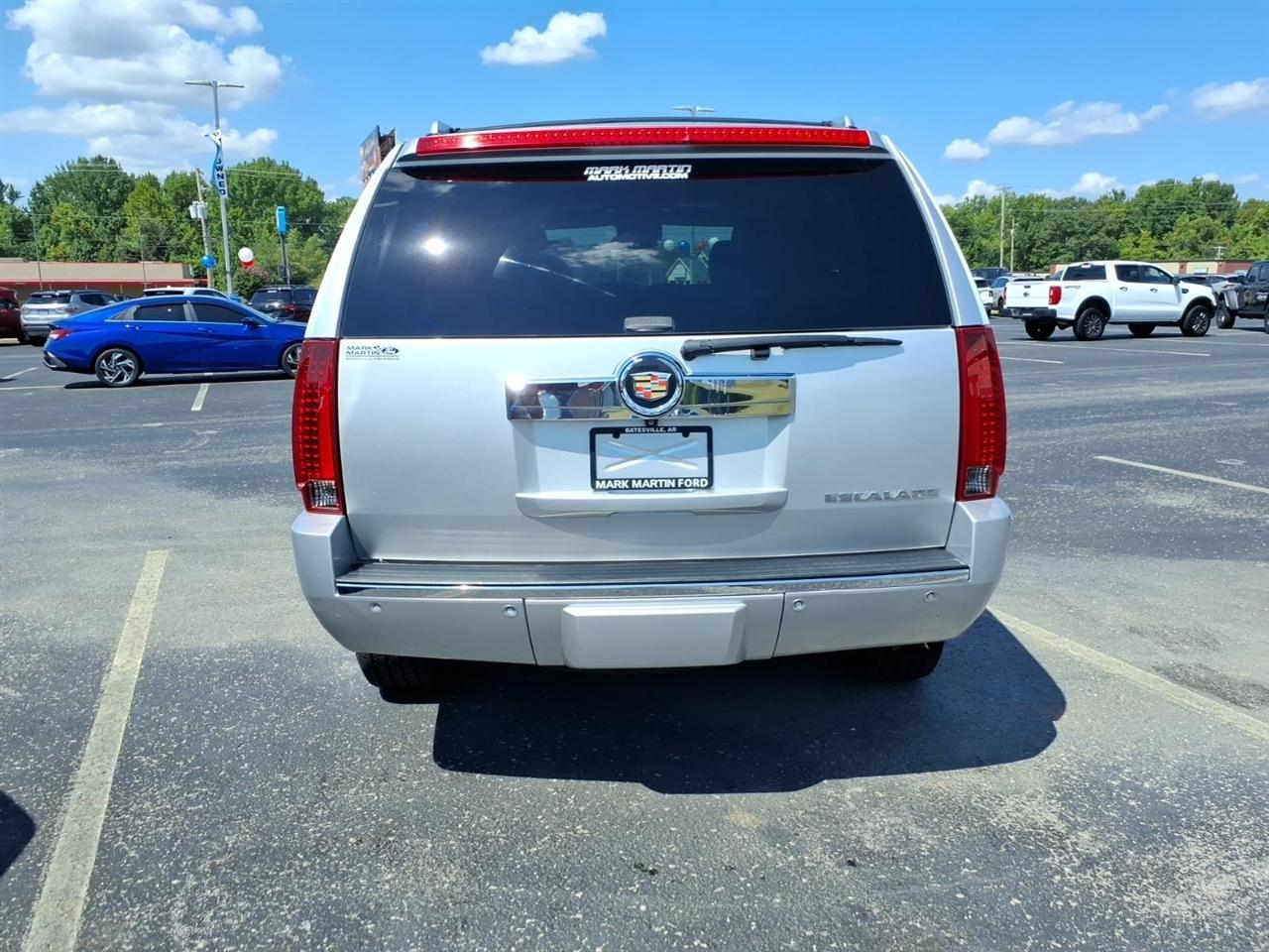Cadillac Escalade  2014