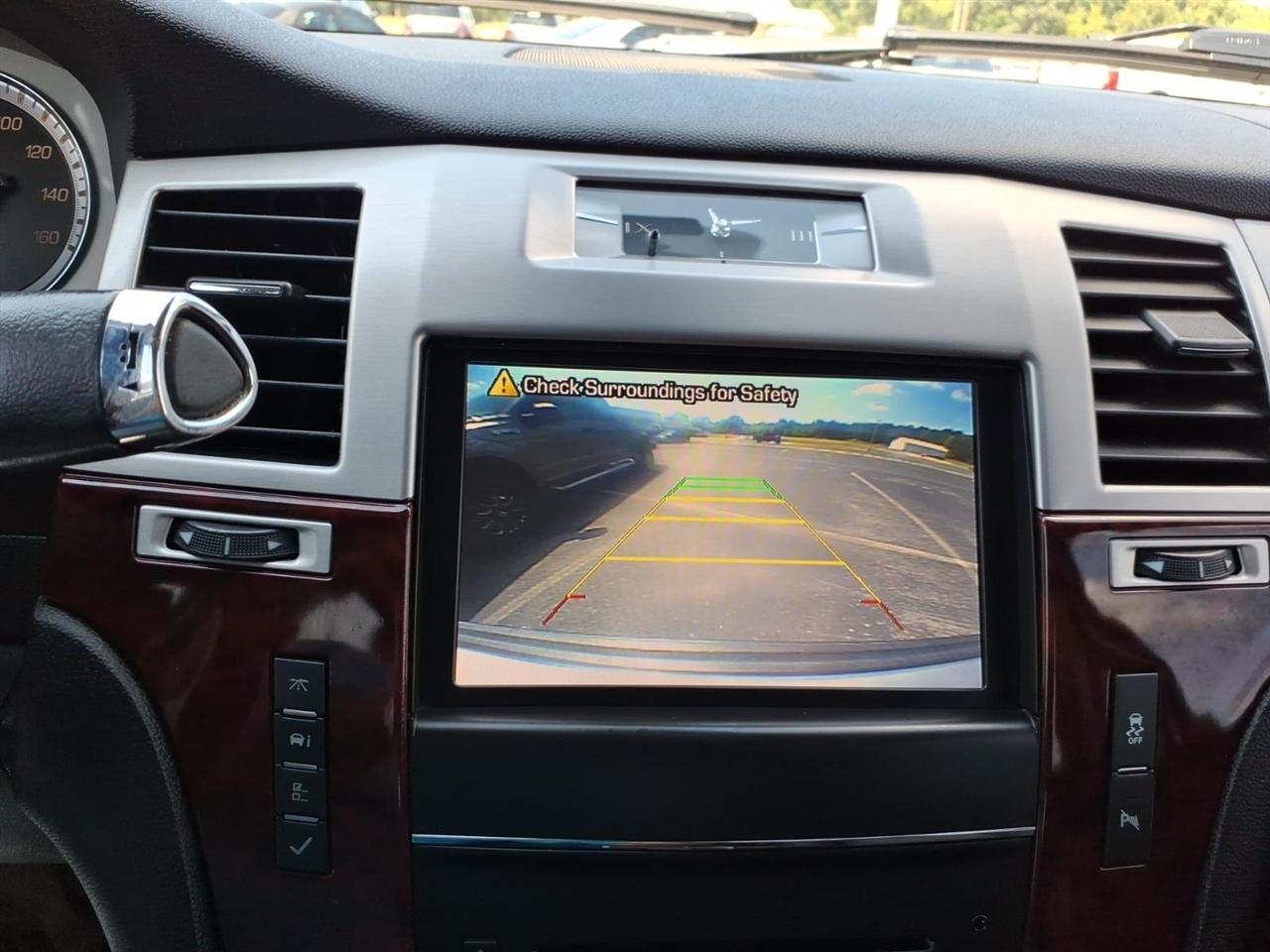 Cadillac Escalade  2014