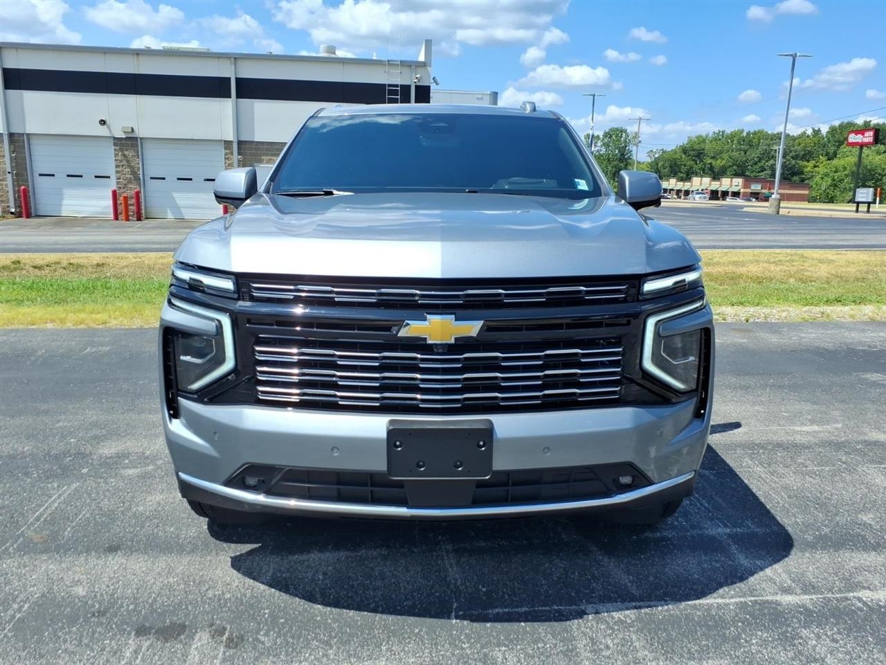Chevrolet Suburban  2025
