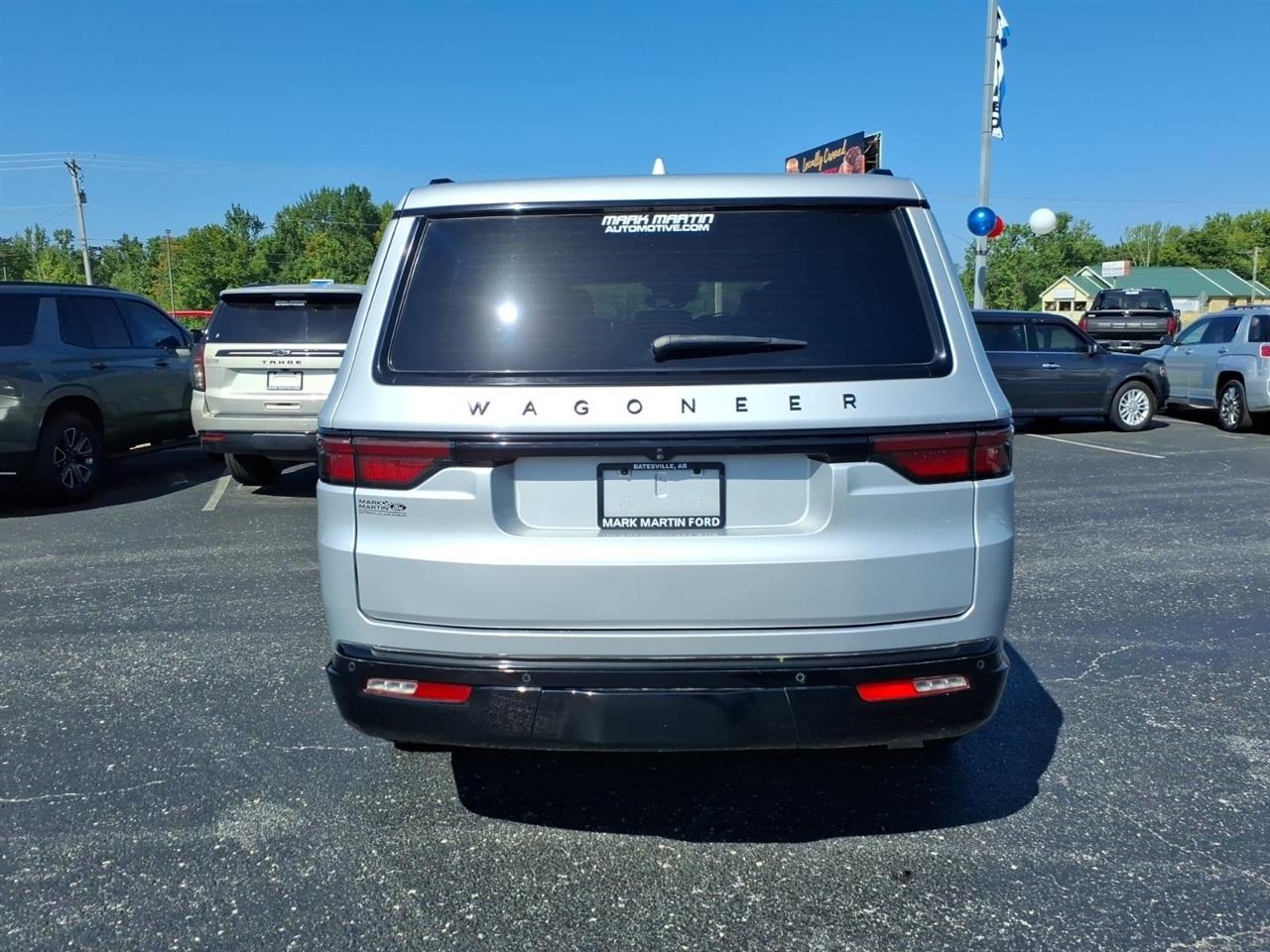 Jeep Wagoneer  2022
