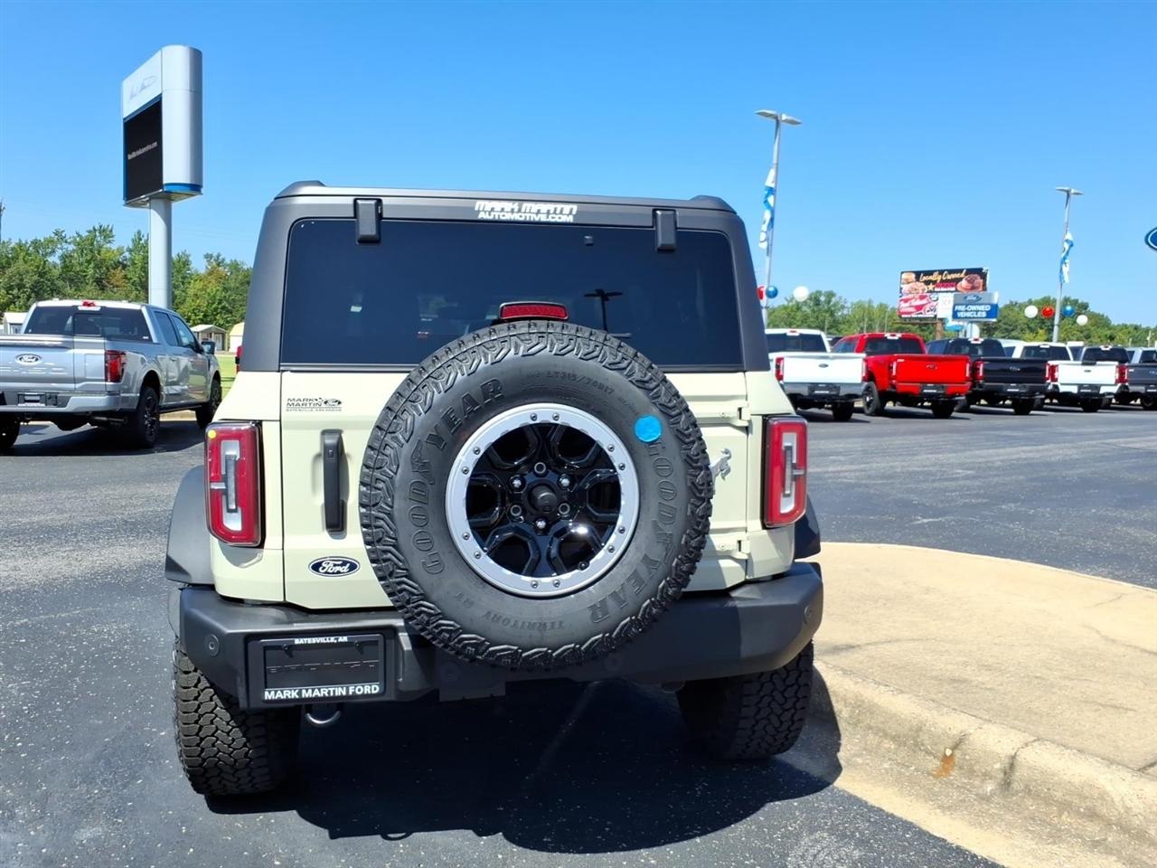 Ford Bronco  2026