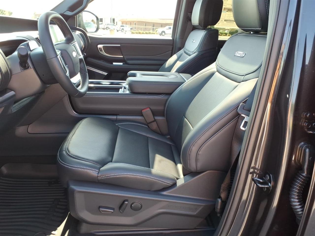 Ford Expedition  2027