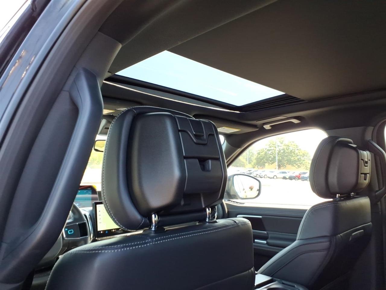 Ford Expedition  2027