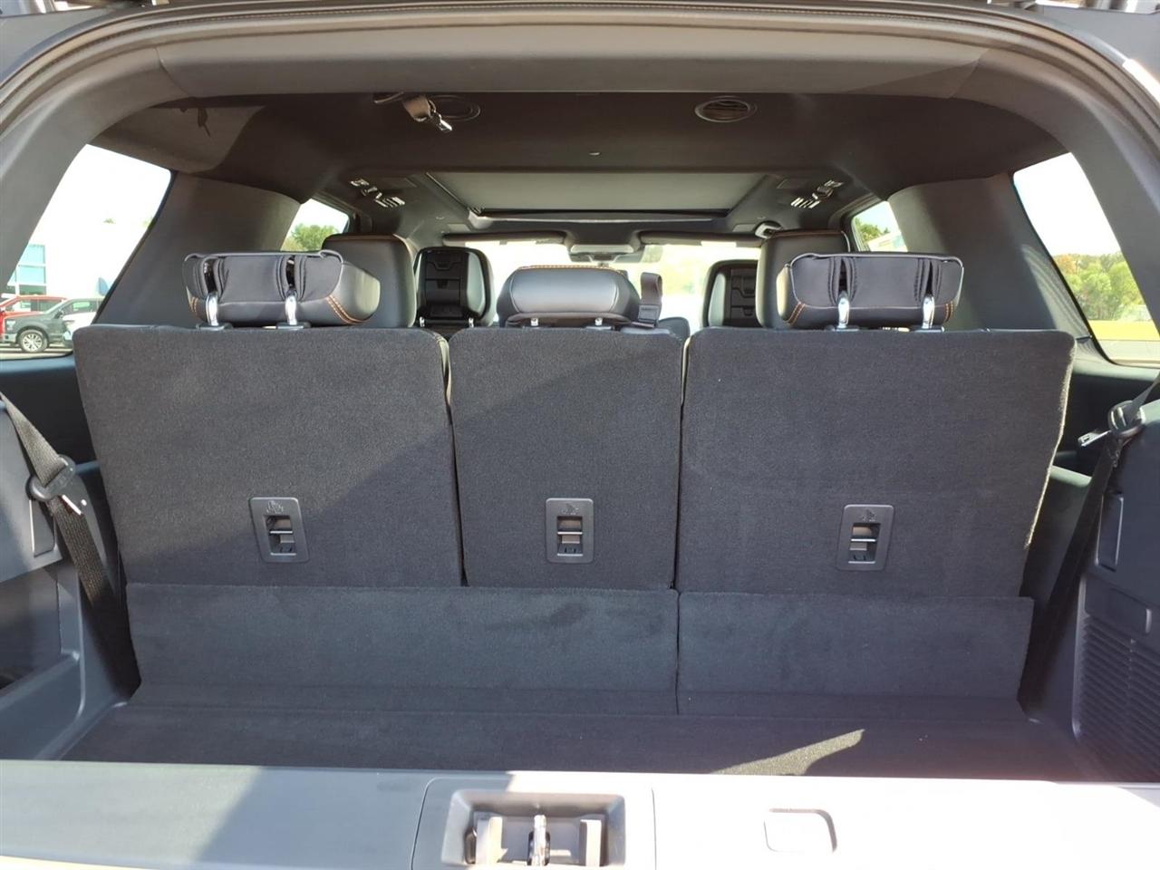 Ford Expedition  2027
