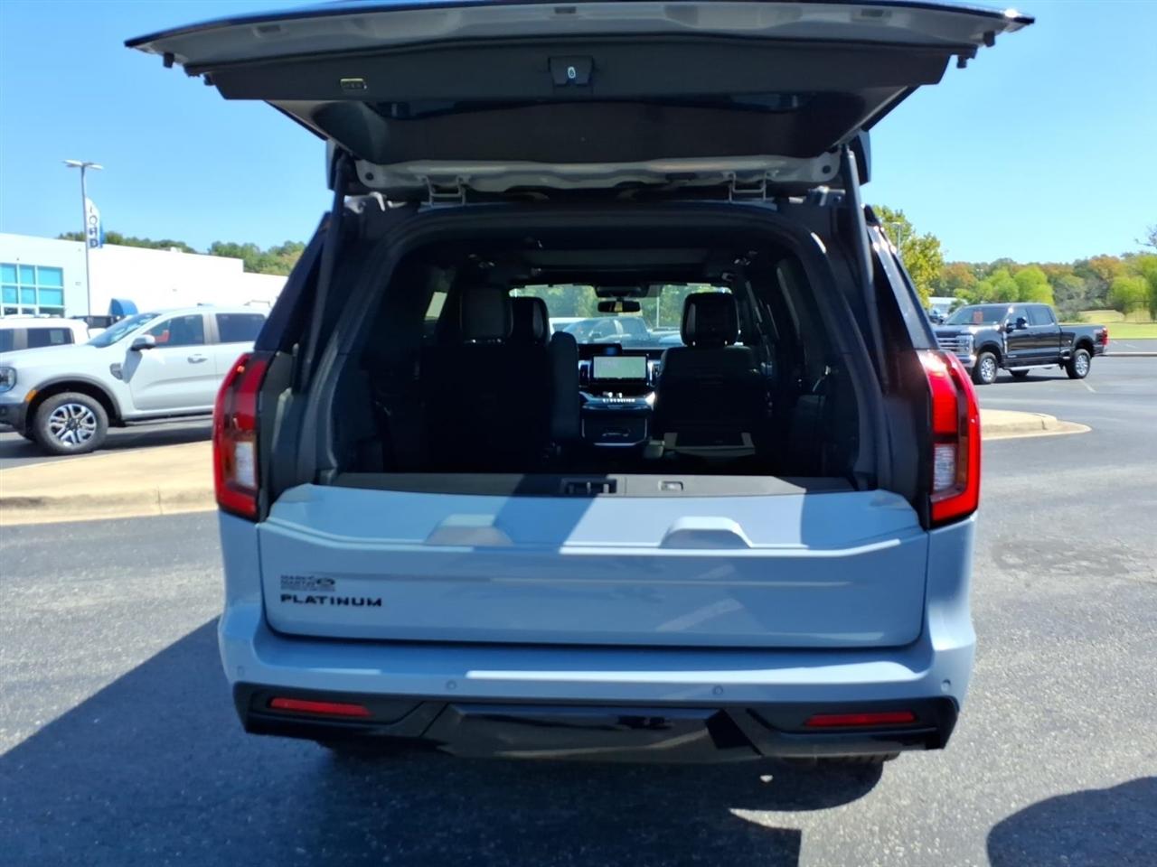 Ford Expedition  2027