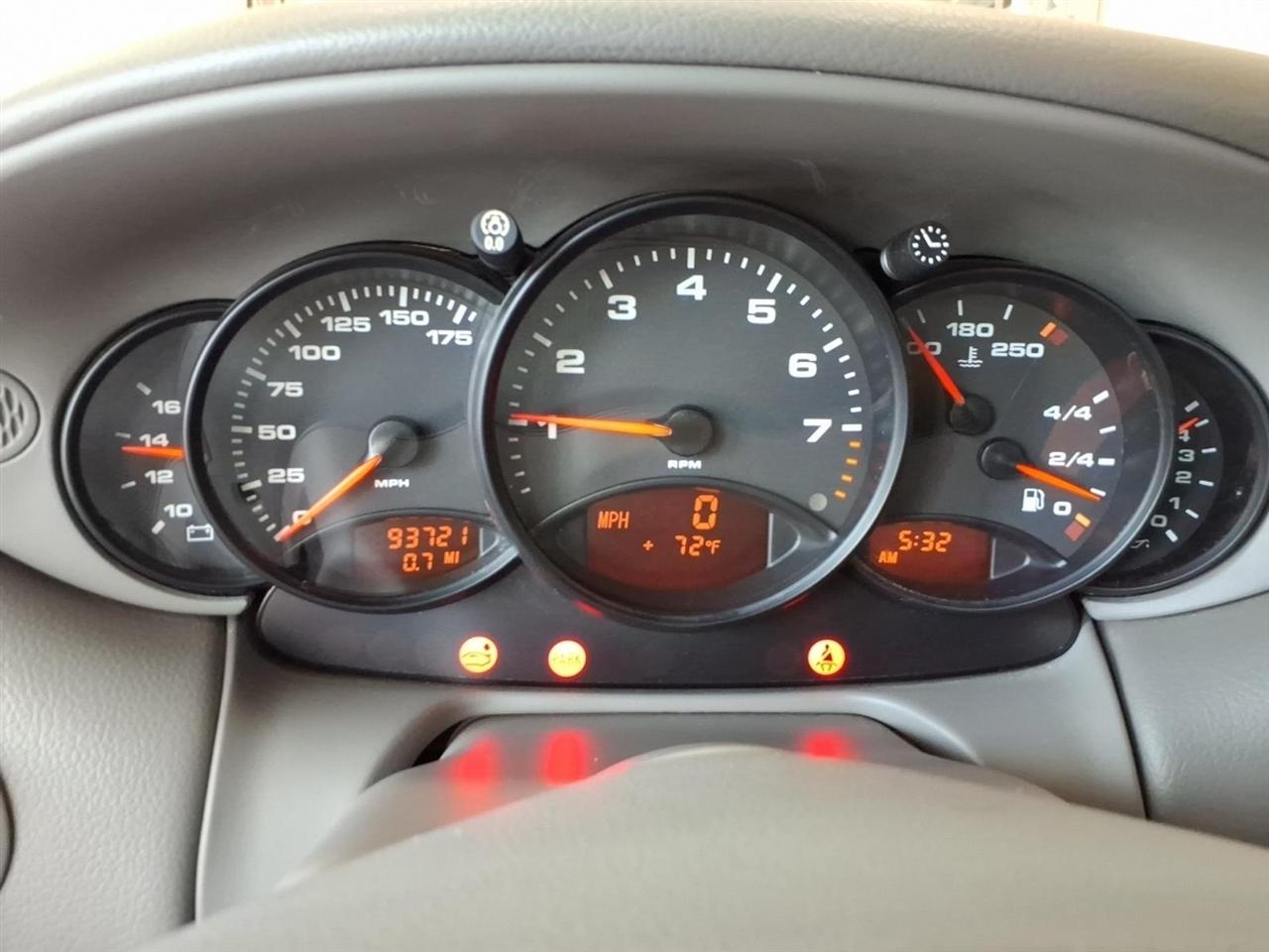 Porsche 911 Carrera  2001