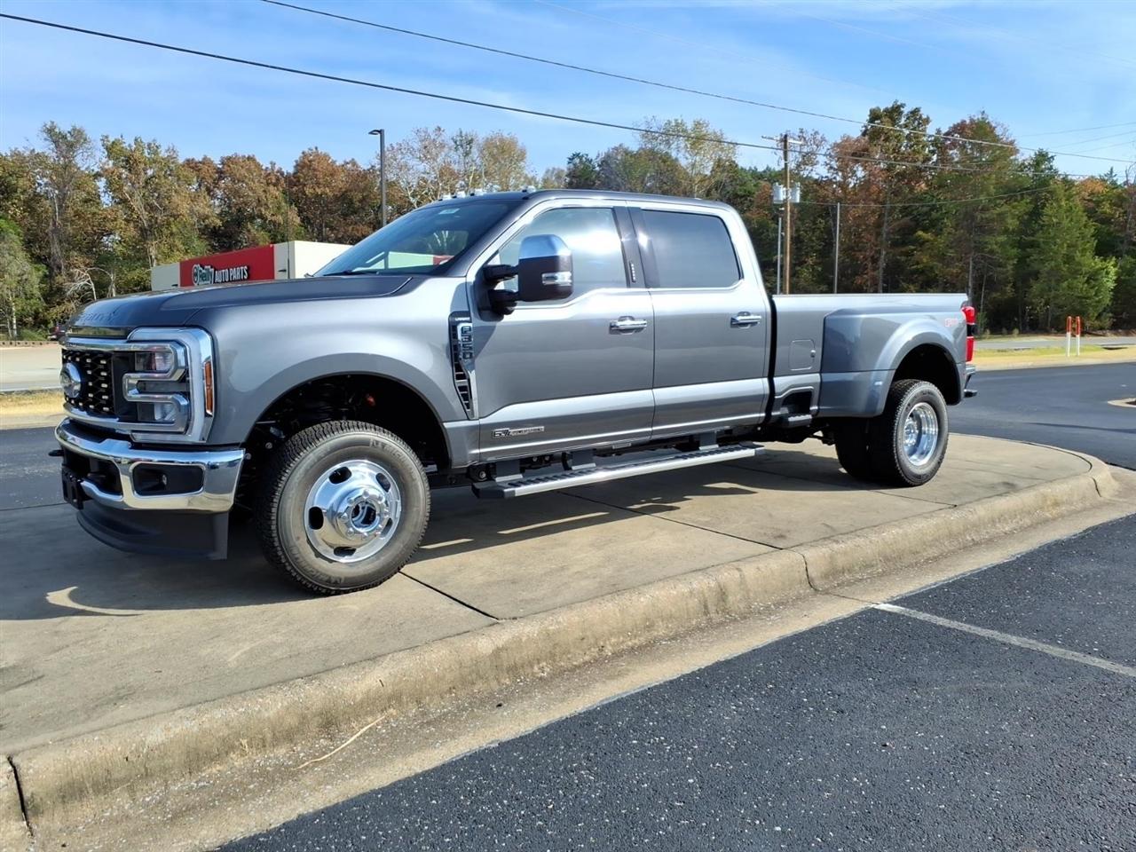 Ford Super Duty F-350 DRW  2026