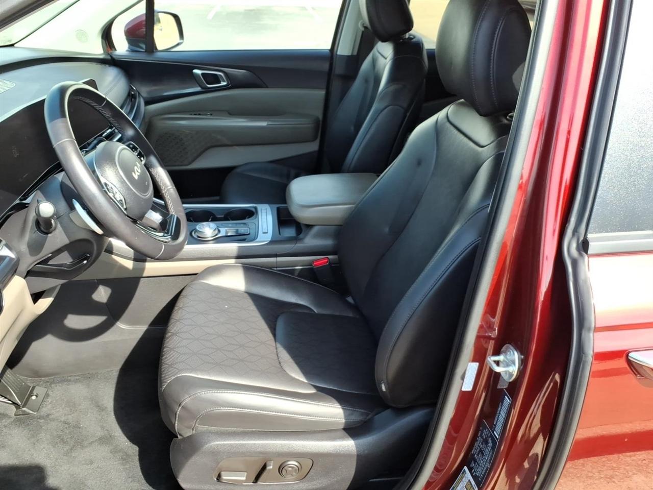 Kia Carnival Hybrid  2025