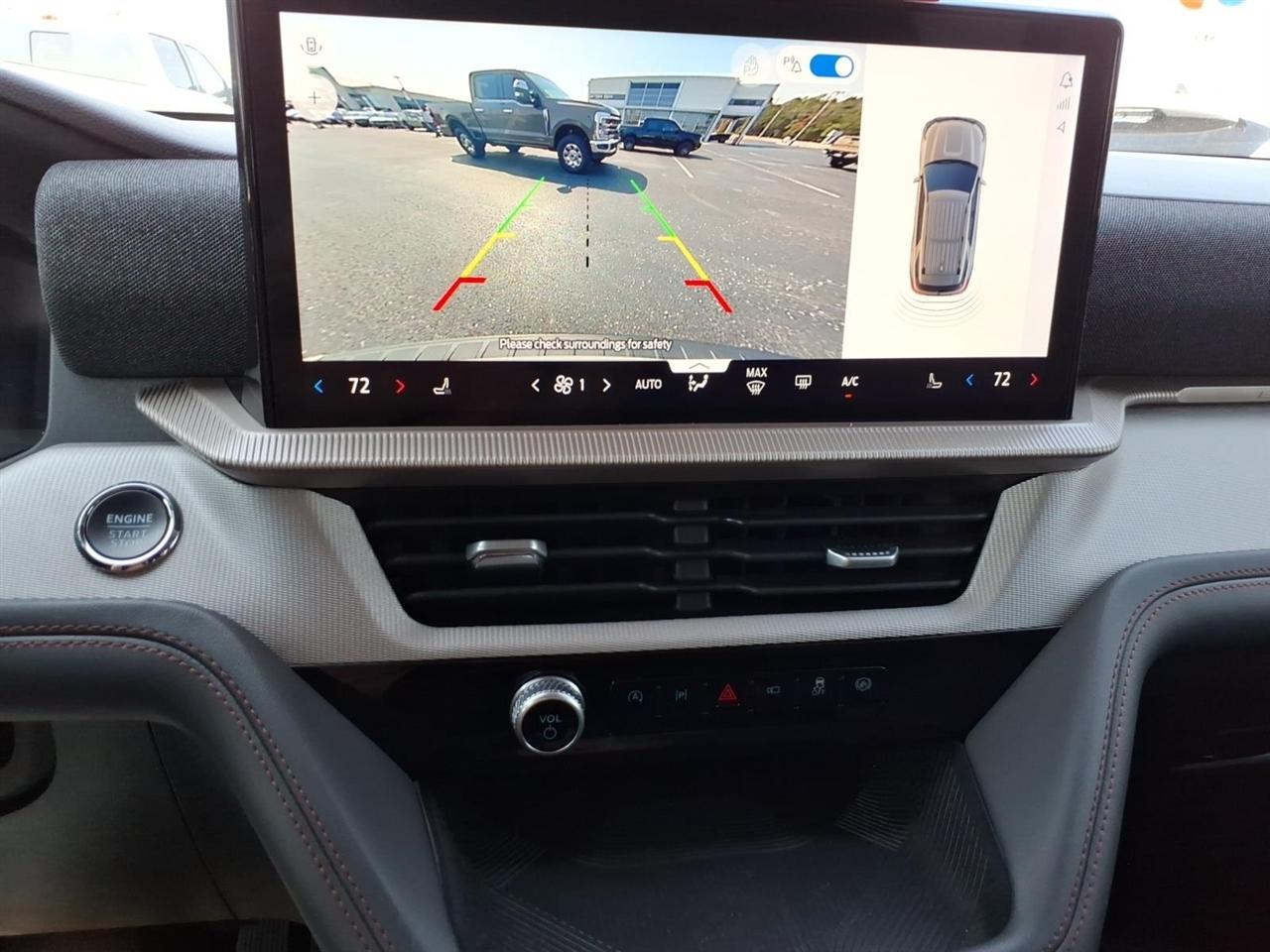 Ford Explorer  2025