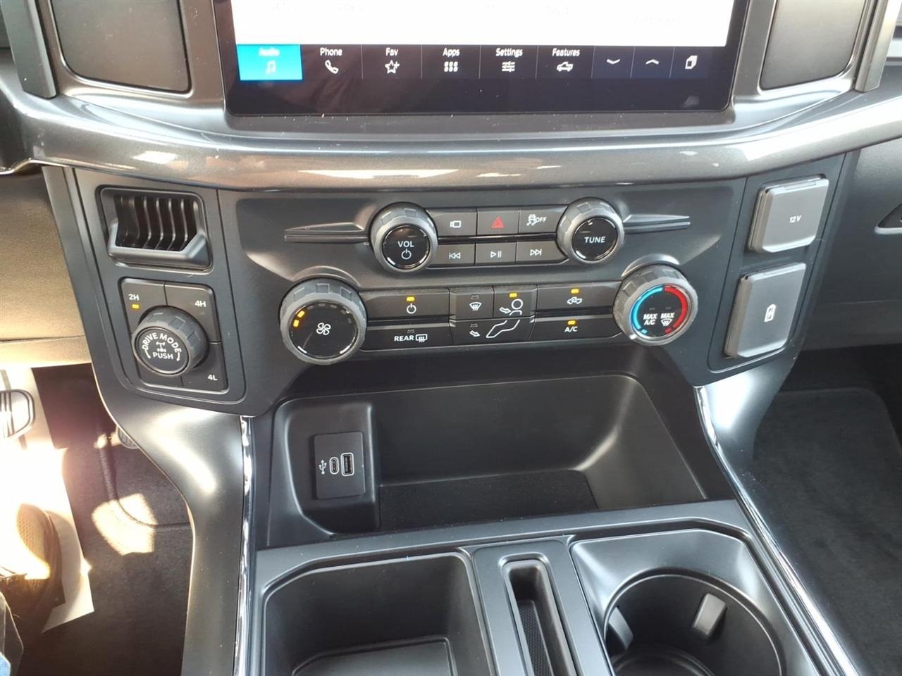 Ford F-150  2026