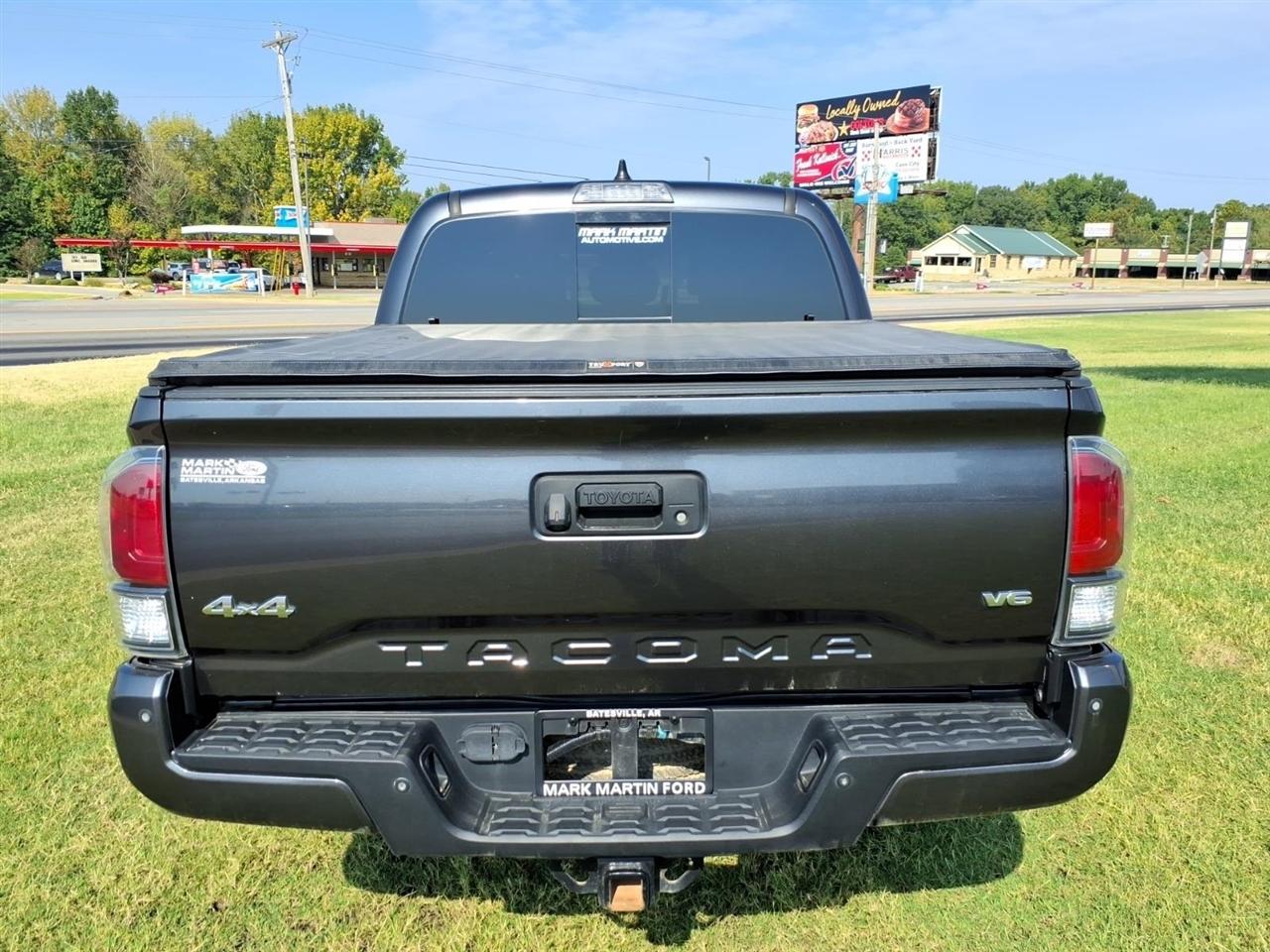 Toyota Tacoma 4WD  2021