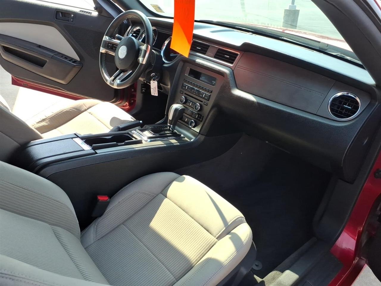 Ford Mustang  2013