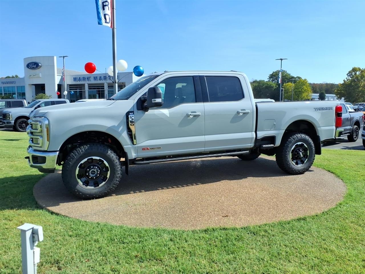 Ford Super Duty F-350 SRW  2026