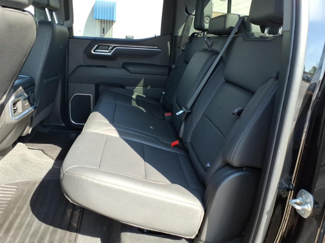 Chevrolet Silverado 1500  2025