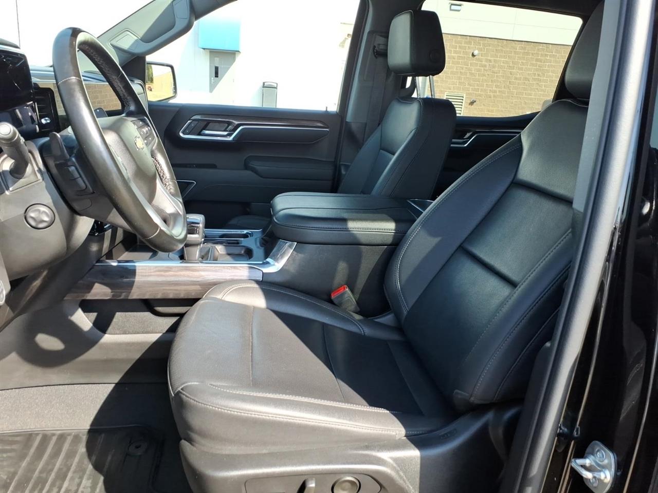 Chevrolet Silverado 1500  2025