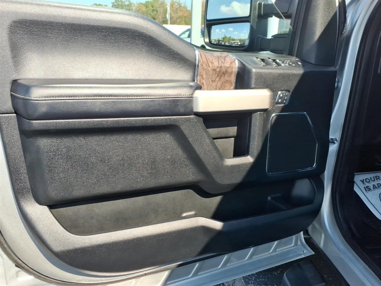 Ford Super Duty F-250 SRW  2017