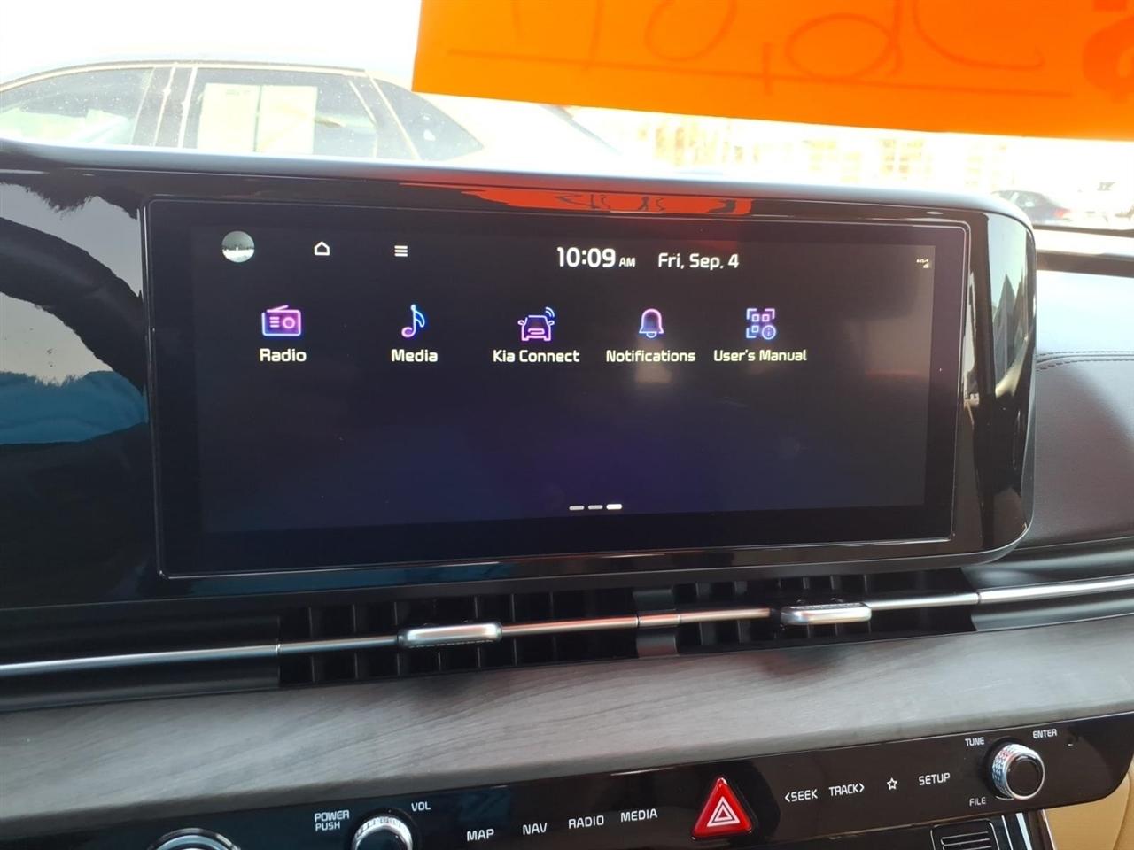 Kia Carnival  2024