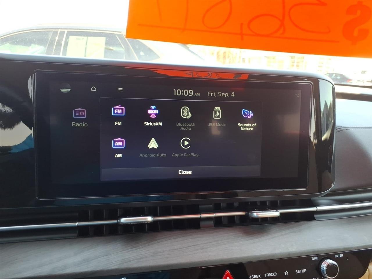 Kia Carnival  2024