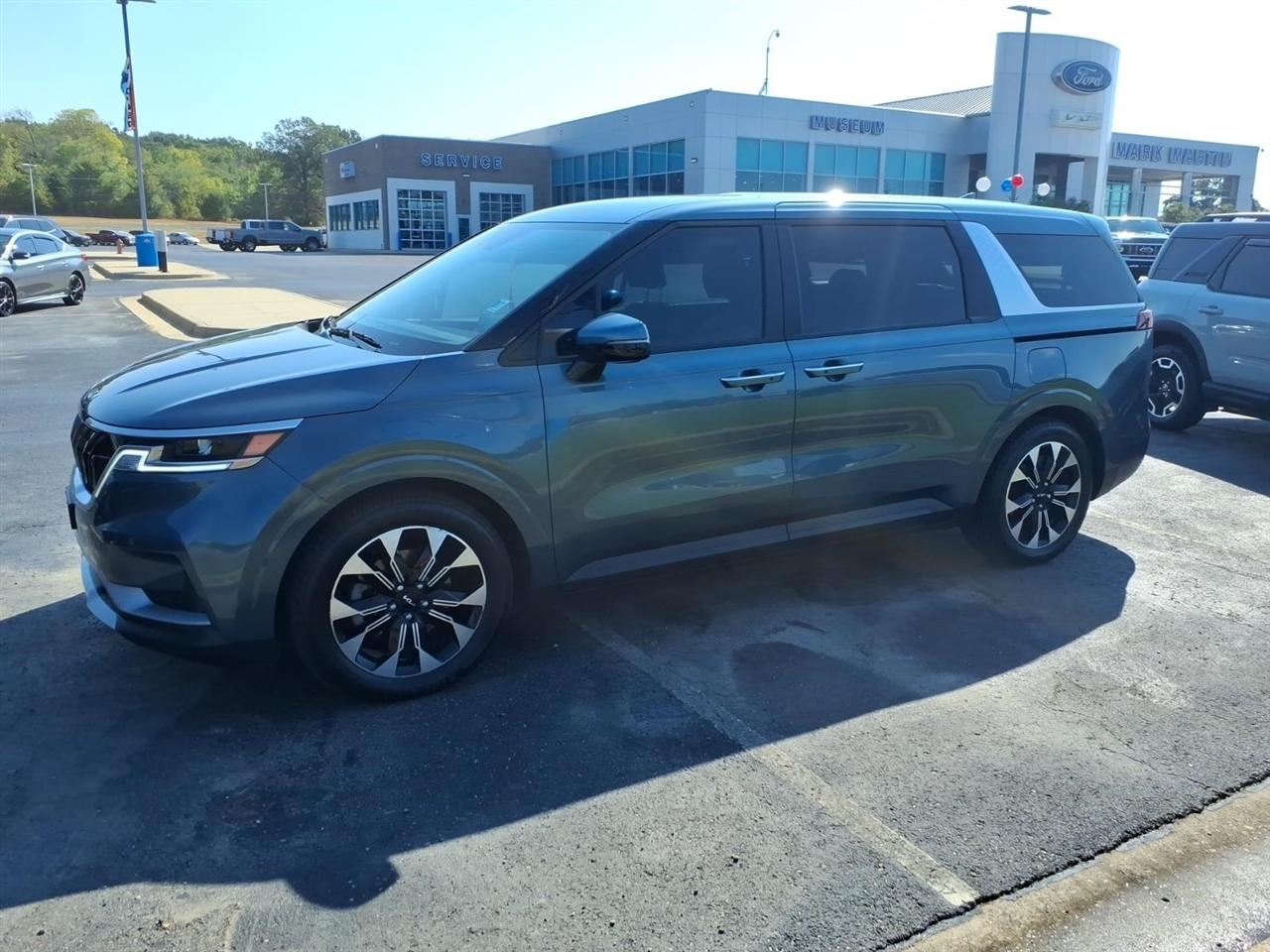 Kia Carnival  2024