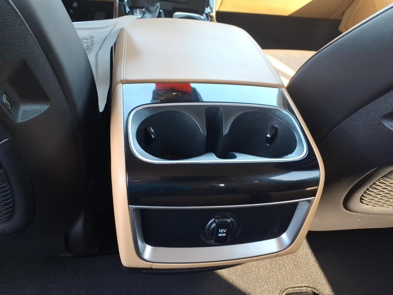 Kia Carnival  2024