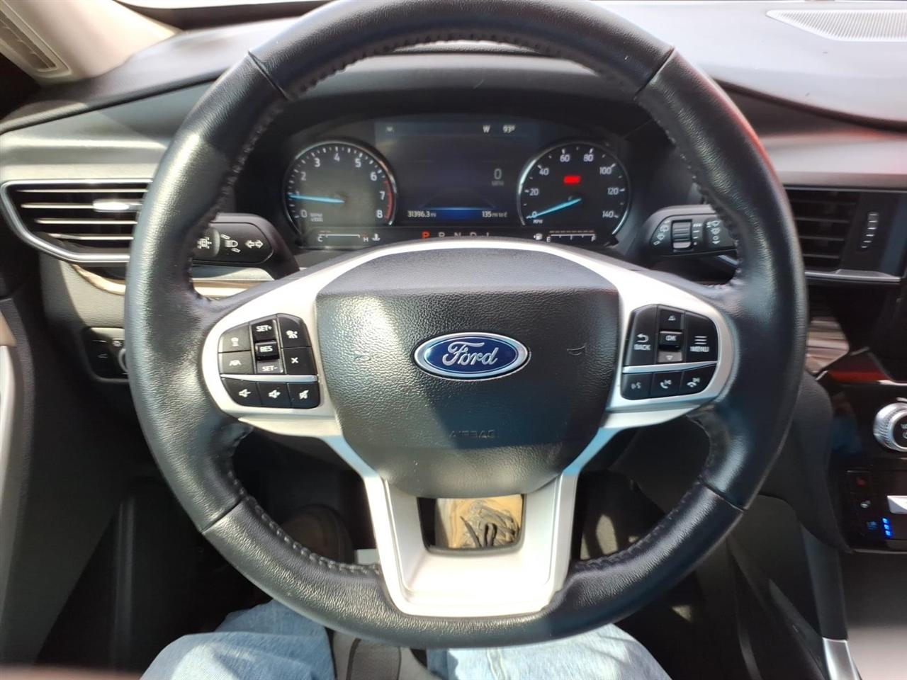 Ford Explorer  2023