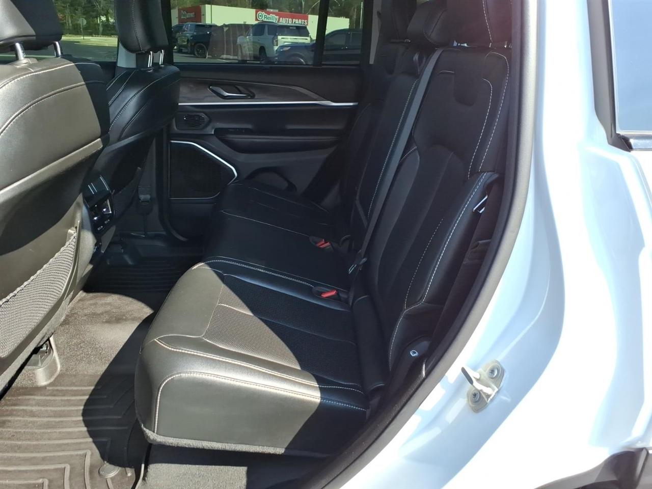 Jeep Grand Cherokee  2024