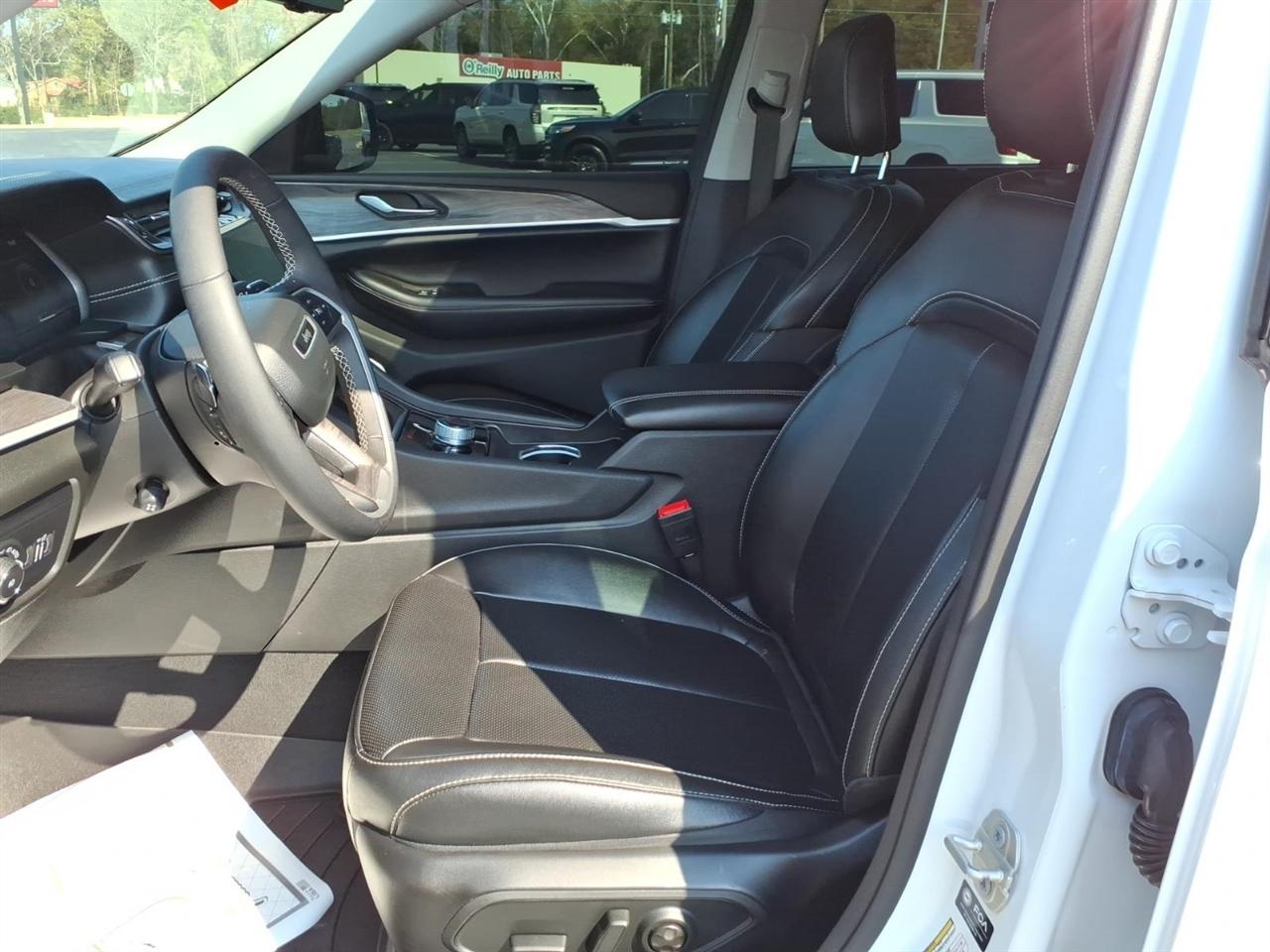 Jeep Grand Cherokee  2024