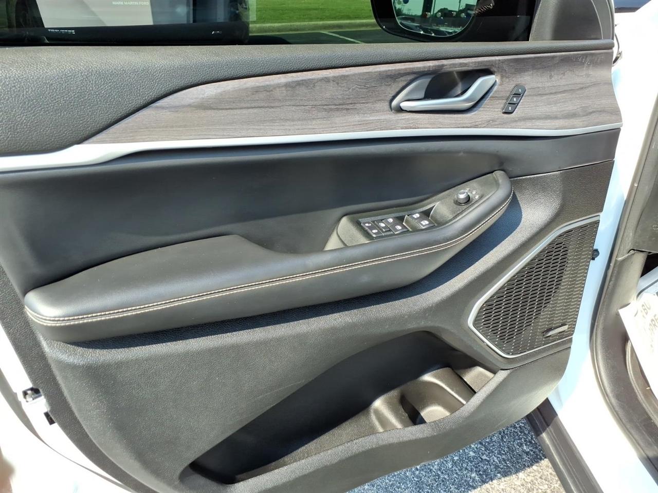 Jeep Grand Cherokee  2024