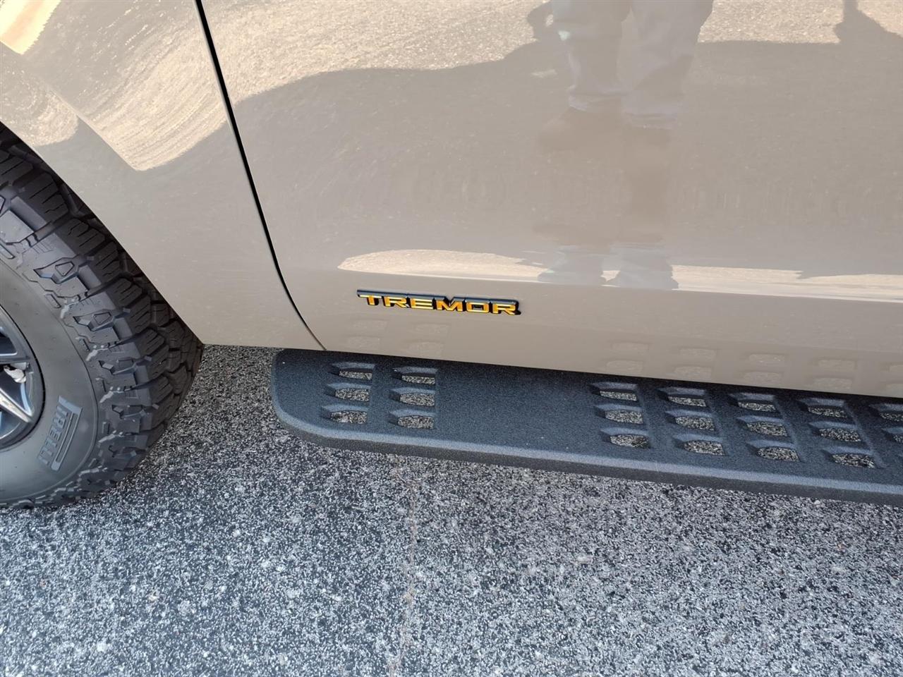 Ford Expedition  2027
