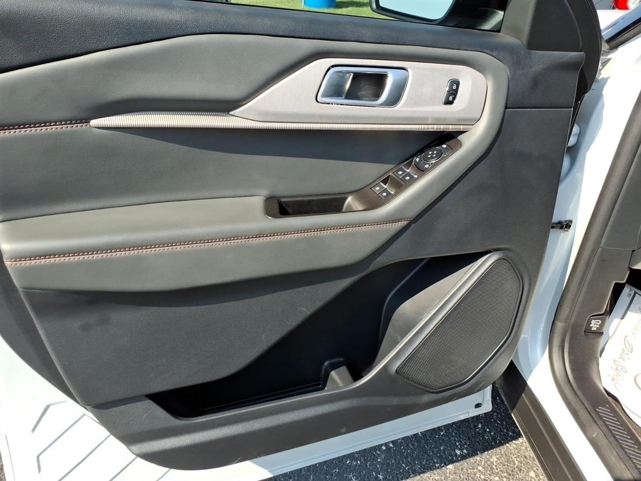 Ford Explorer  2025